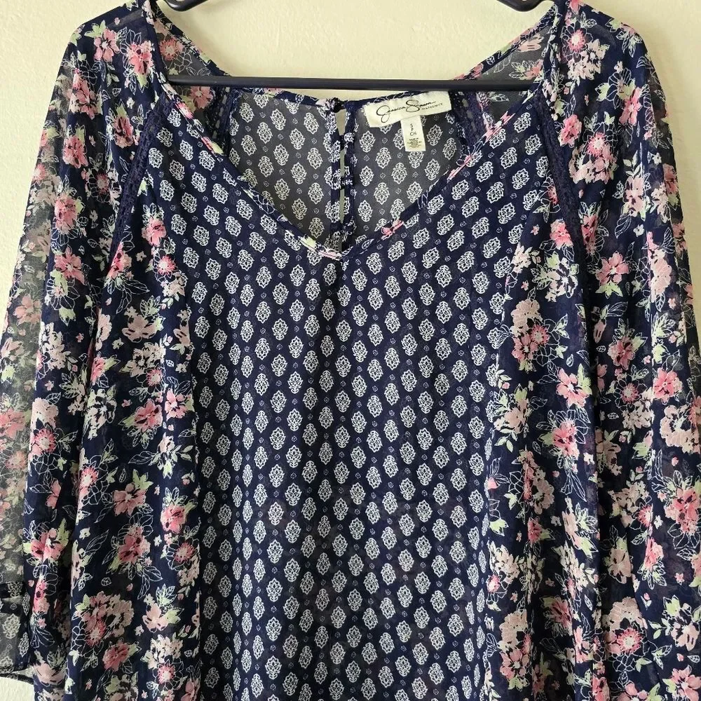 JESSICA SIMPSON MATERNITY Floral Navy Sheer Blouse Short Sleeve Size Small - Picture 7 of 16